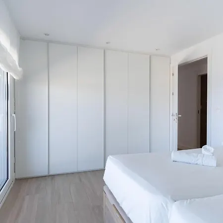 Boutique Ocean Terrace Luxury Ii - Sshousing